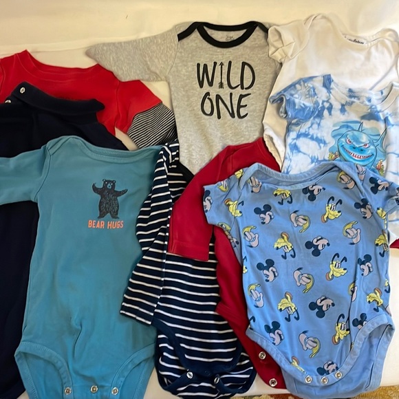Onesie Bundle Long and short sleeve (9) - Picture 1 of 10